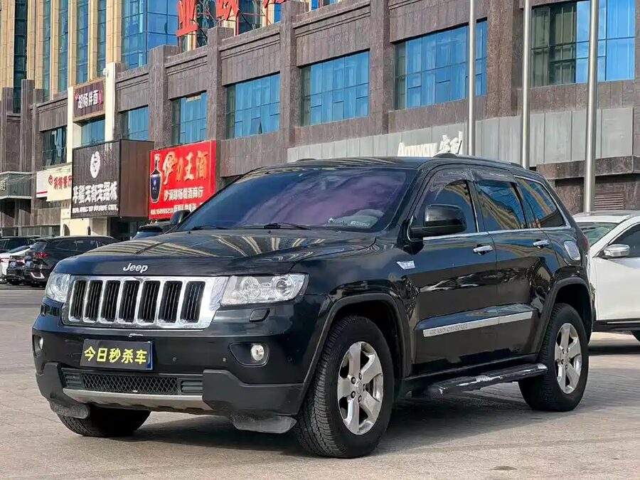 Jeep Grand Cherokee (Import), 2012 — фото продавца с che168
