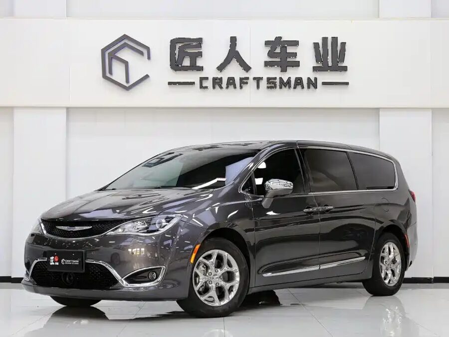 Chrysler Grand Voyager (Import), 2019 — фото продавца с che168