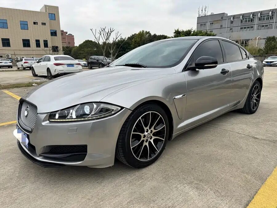 Jaguar XF, 2013 — фото продавца с che168