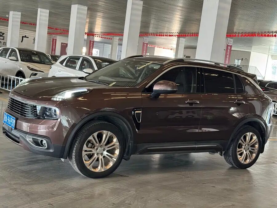 Lynk & Co 01, 2018 — фото продавца с che168