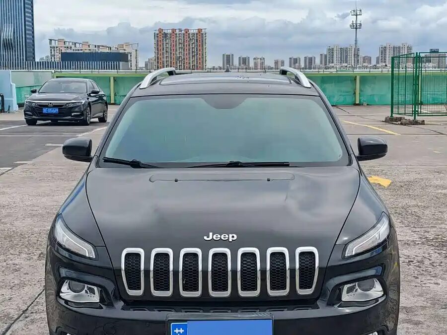 Jeep Cherokee, 2017 — фото продавца с che168