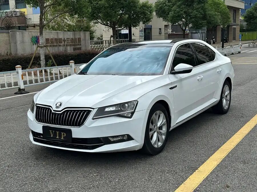 Skoda Superb, 2017 — фото продавца с che168