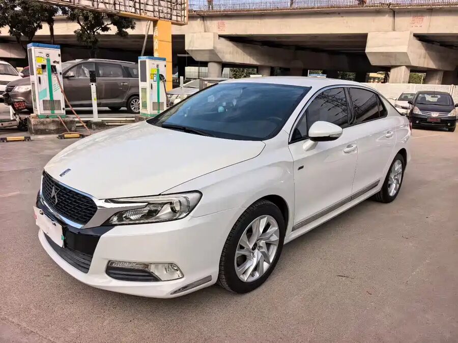 DS DS 5LS, 2016 — фото продавца с che168