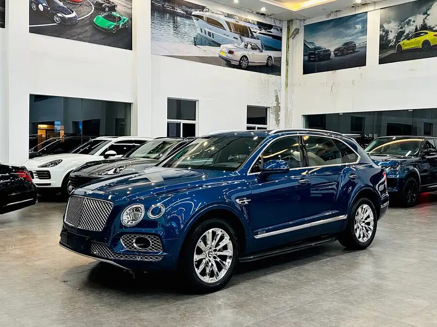 Bentley Bentayga, 2019 — фото продавца с che168