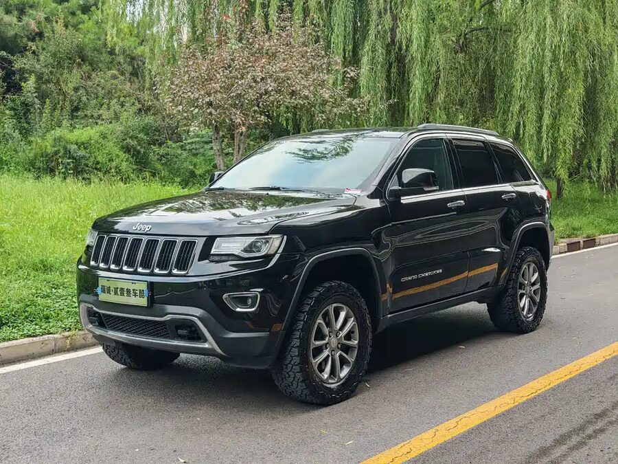 Jeep Grand Cherokee (Import), 2014 — фото продавца с che168