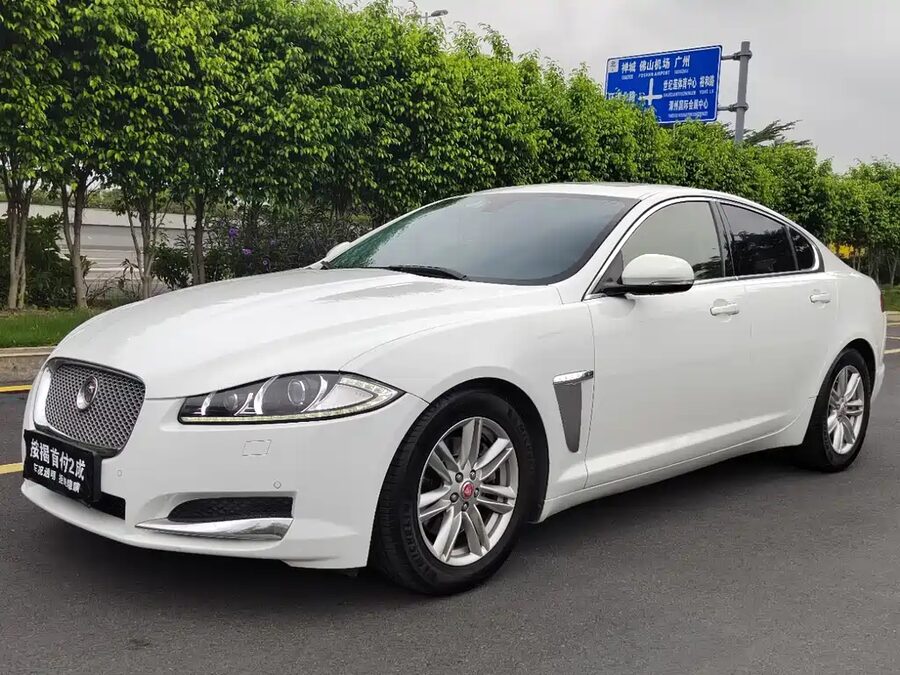 Jaguar XF, 2015 — фото продавца с che168