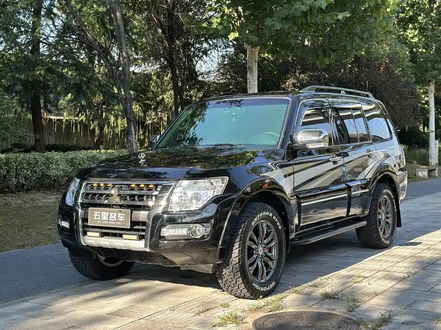 Mitsubishi Pajero (Import), 2019 — фото продавца с che168