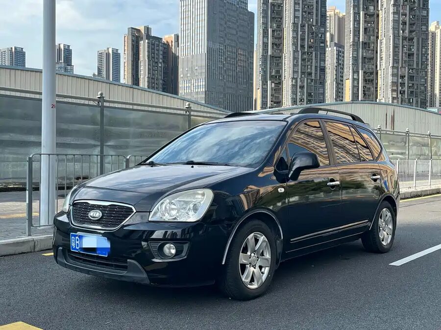 Kia Carens, 2010 — фото продавца с che168