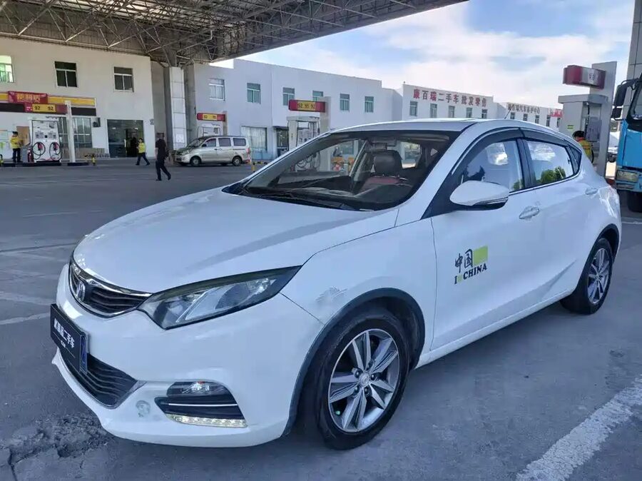 Changan Eado XT, 2015 — фото продавца с che168
