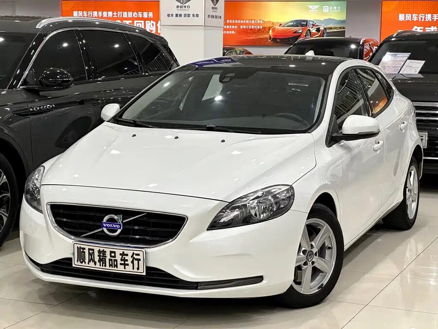 Volvo V40, 2016 — фото продавца с che168
