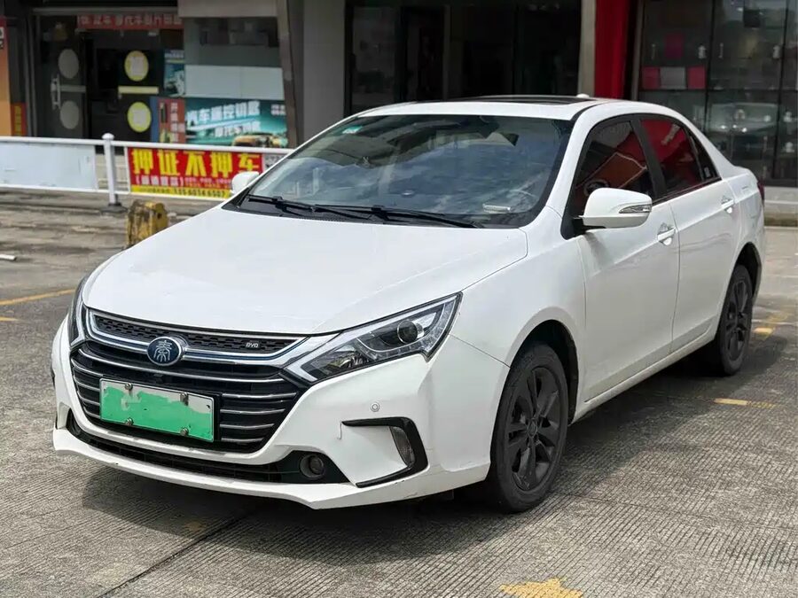 BYD Qin NEV, 2018 — фото продавца с che168