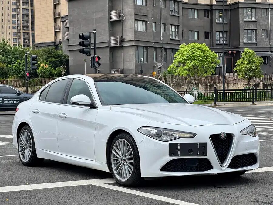 Alfa Romeo Giulia, 2019 — фото продавца с che168