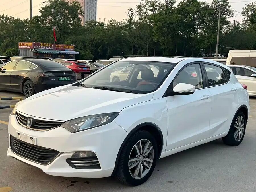 Changan Eado XT, 2016 — фото продавца с che168