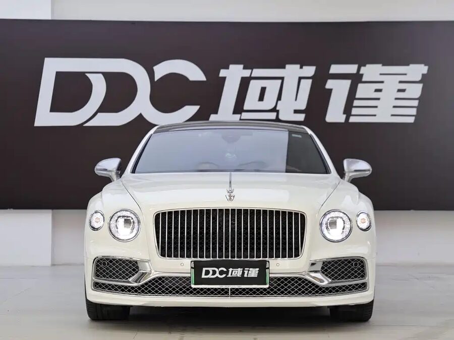 Bentley Flying Spur PHEV, 2023 — фото продавца с che168
