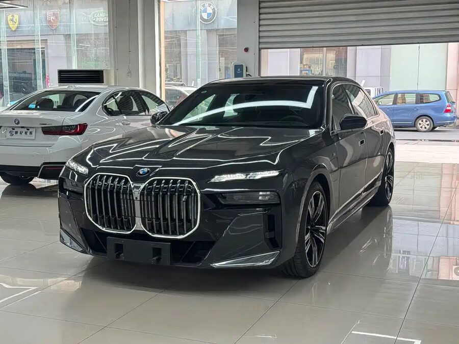 BMW i7, 2025 — фото продавца с che168