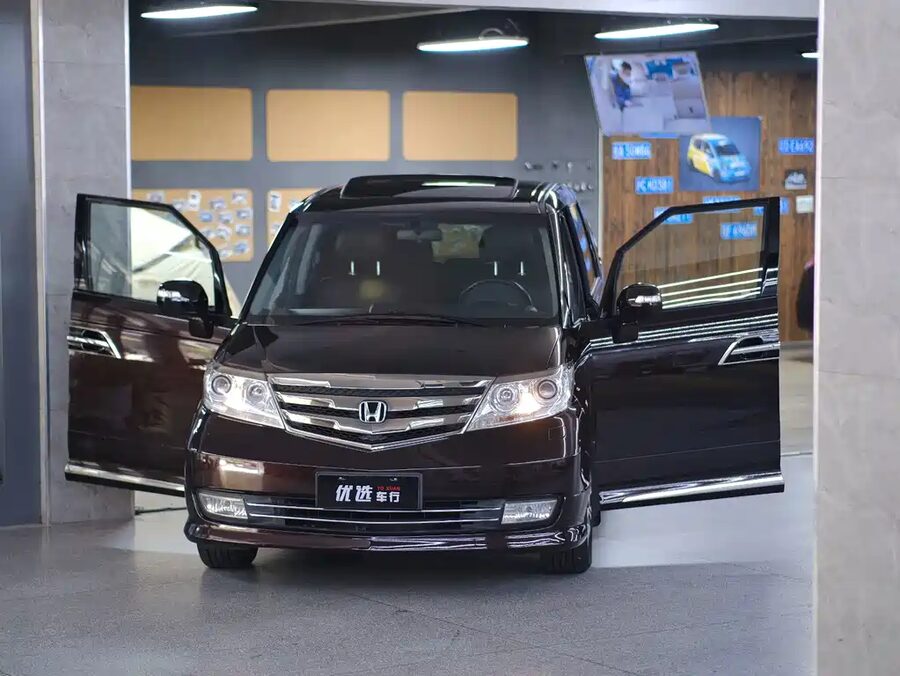 Honda Elysion, 2015 — фото продавца с che168