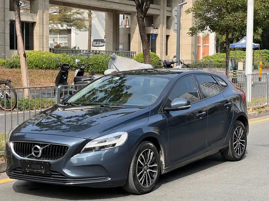 Volvo V40, 2018 — фото продавца с che168