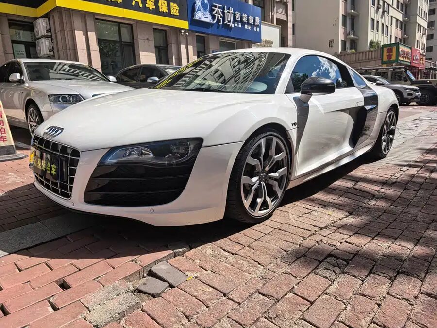 Audi R8, 2012 — фото продавца с che168