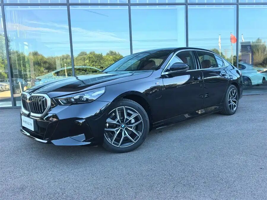 BMW i5, 2025 — фото продавца с che168
