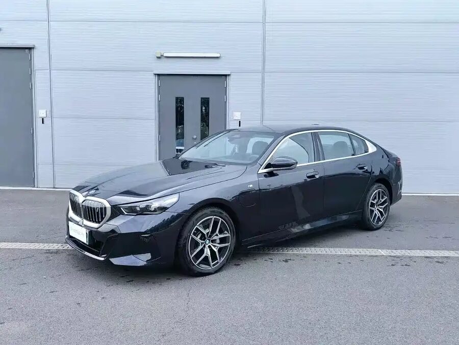 BMW i5, 2025 — фото продавца с che168