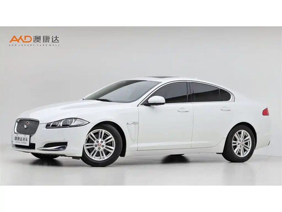 Jaguar XF, 2015 — фото продавца с che168