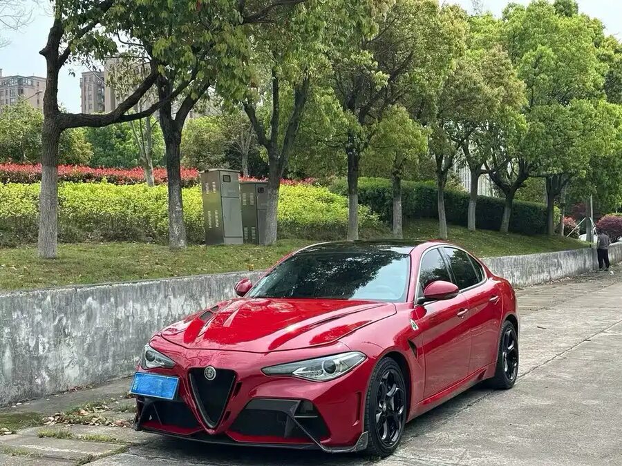 Alfa Romeo Giulia, 2018 — фото продавца с che168