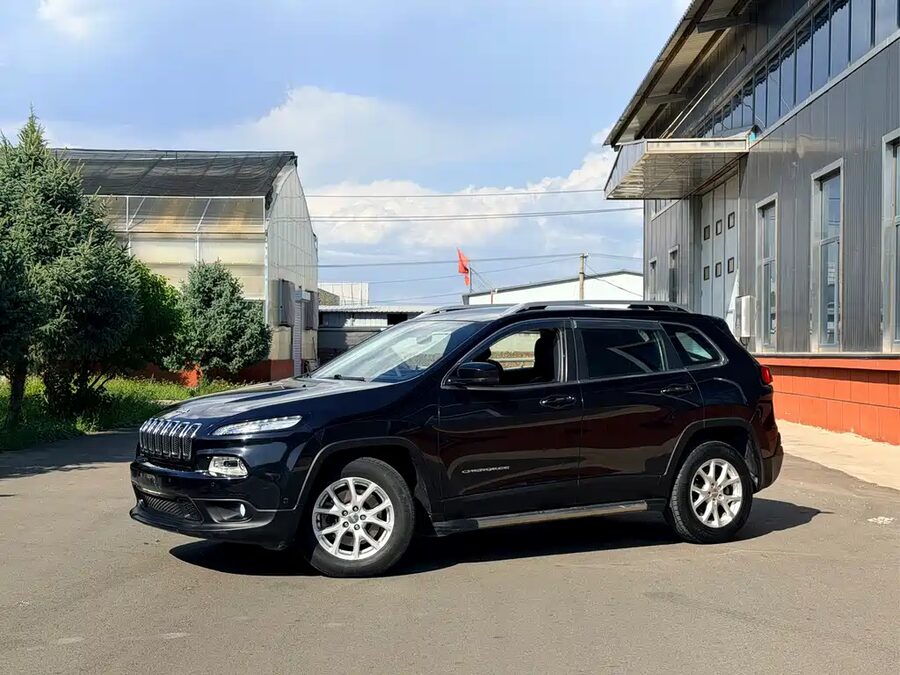 Jeep Cherokee, 2017 — фото продавца с che168