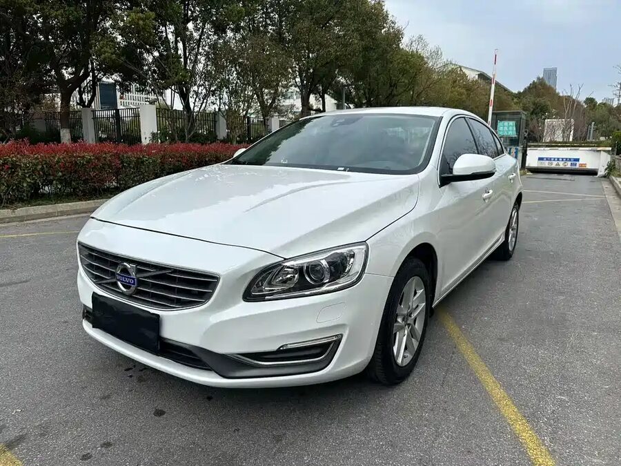 Volvo S60, 2016 — фото продавца с che168