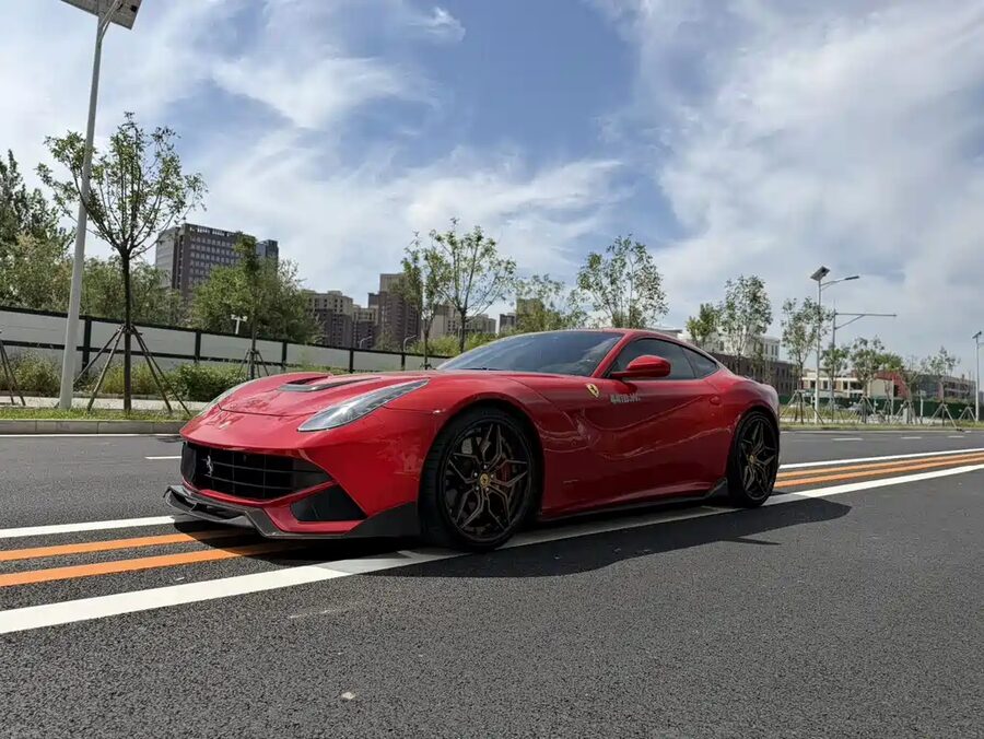 Ferrari F12berlinetta, 2013 — фото продавца с che168