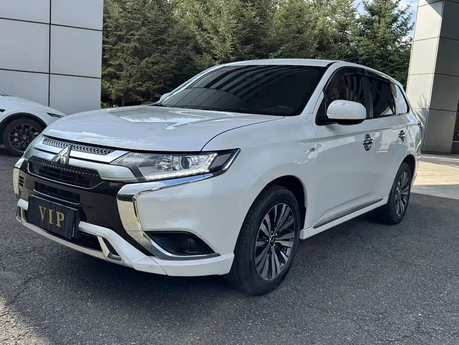 Mitsubishi Outlander, 2022 — фото продавца с che168
