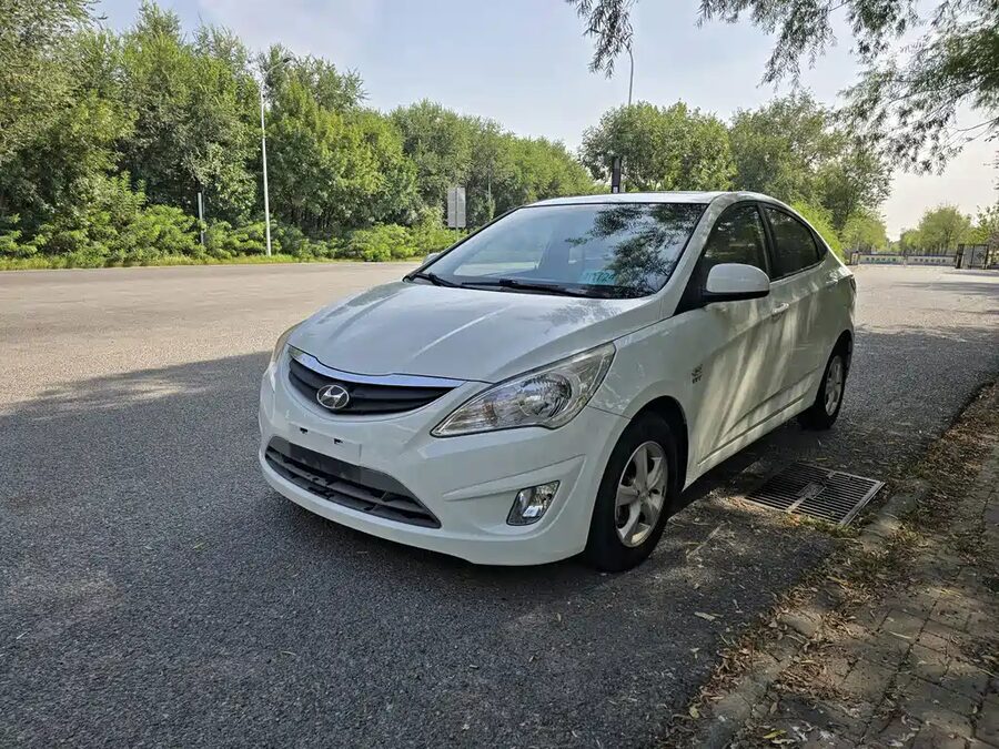 Hyundai Verna, 2013 — фото продавца с che168