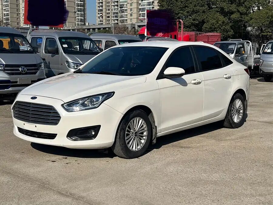 Ford Escort, 2016 — фото продавца с che168