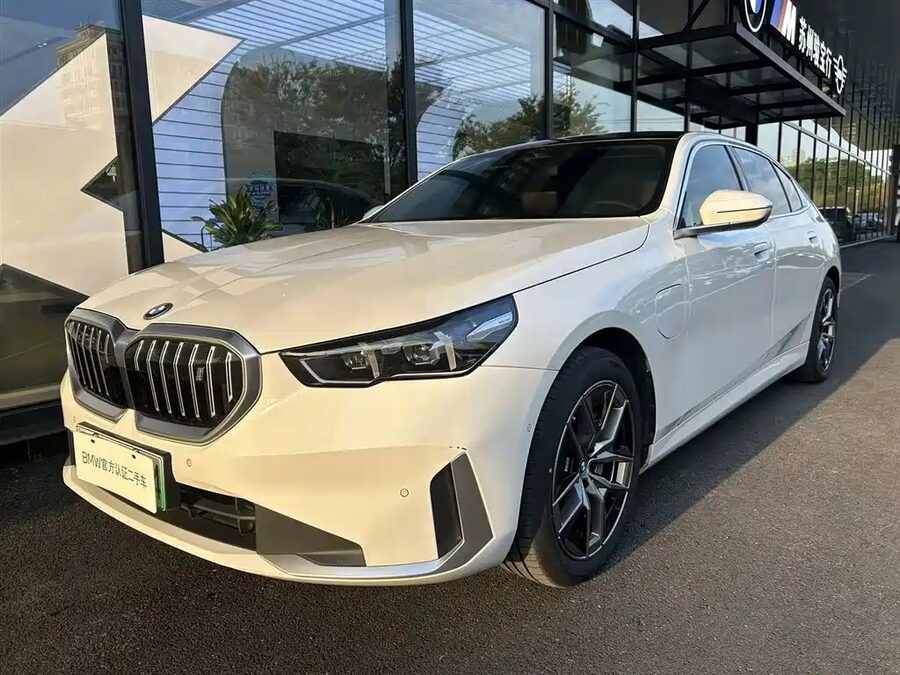 BMW i5, 2025 — фото продавца с che168