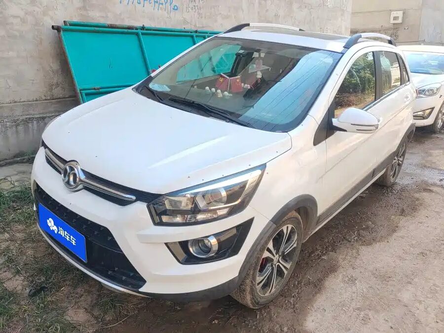 BAIC Senova X25, 2017 — фото продавца с che168