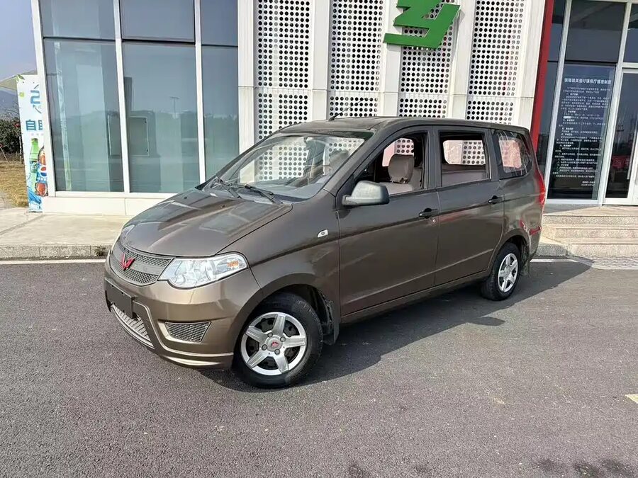 Wuling Hongguang, 2017 — фото продавца с che168