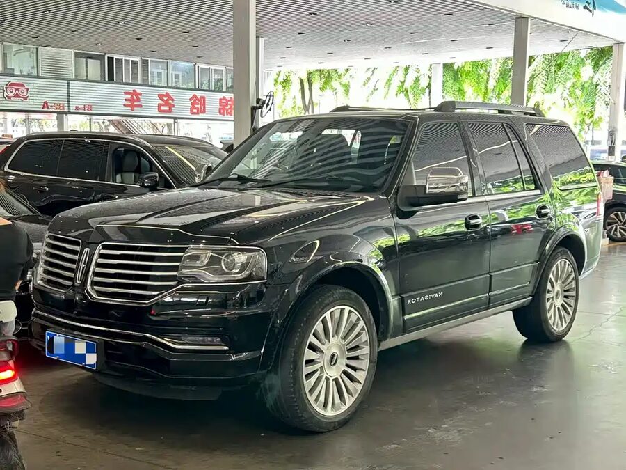 Lincoln Navigator, 2016 — фото продавца с che168