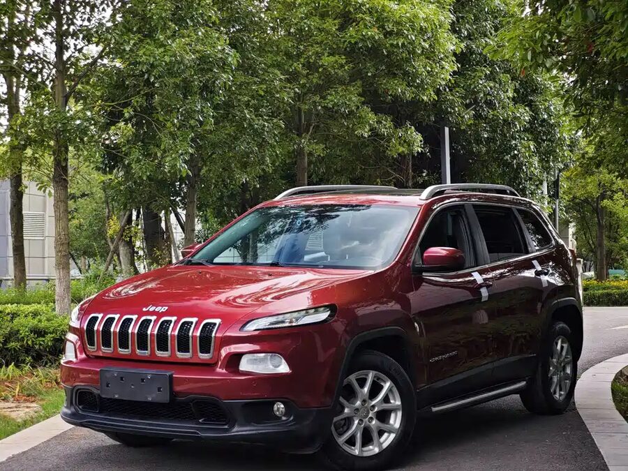 Jeep Cherokee, 2016 — фото продавца с che168