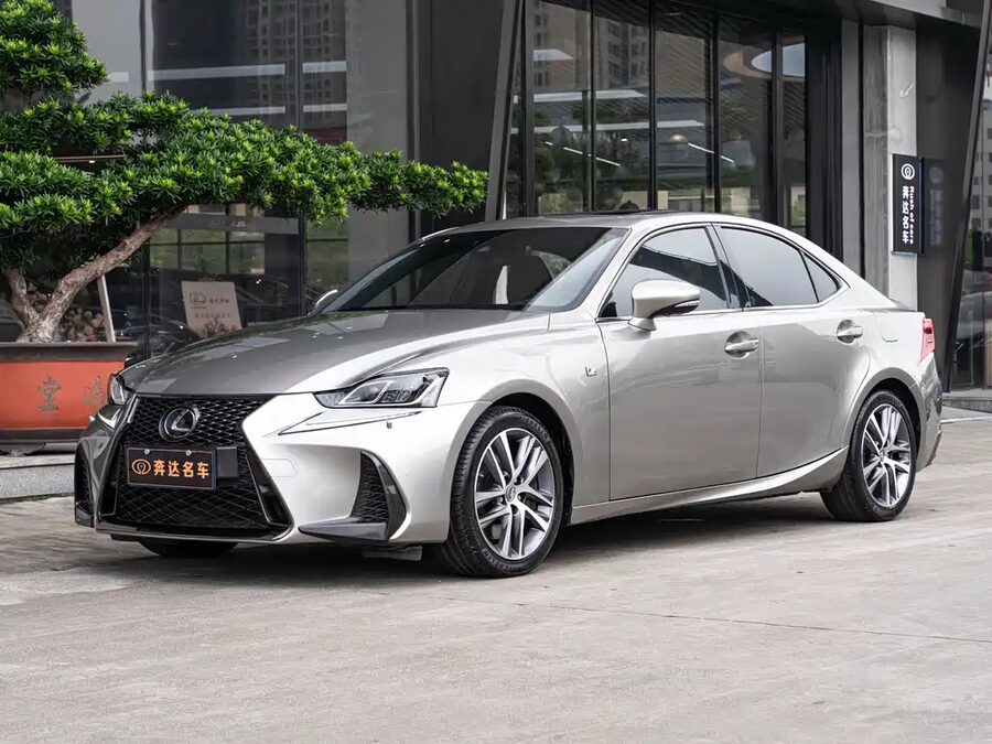 Lexus IS, 2018 — фото продавца с che168