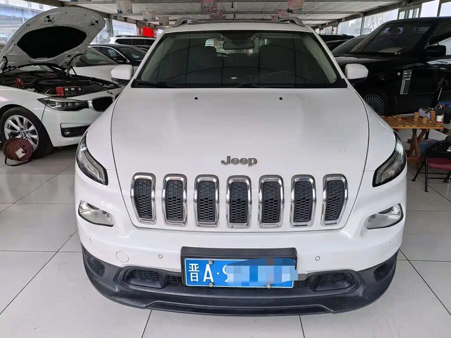 Jeep Cherokee, 2017 — фото продавца с che168