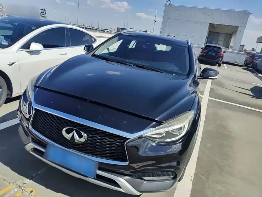 Infiniti QX30, 2017 — фото продавца с che168