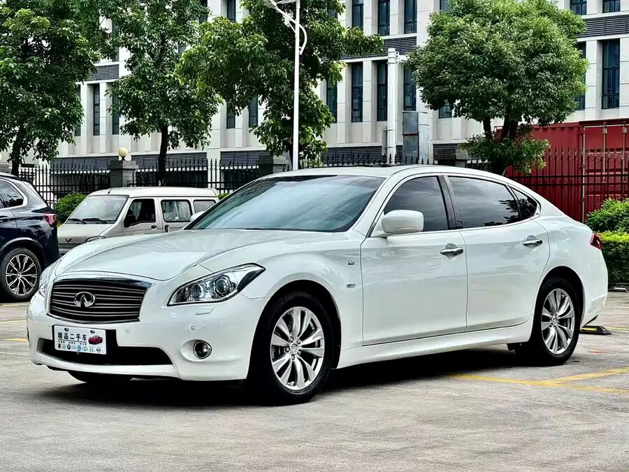 Infiniti Q70, 2015 — фото продавца с che168