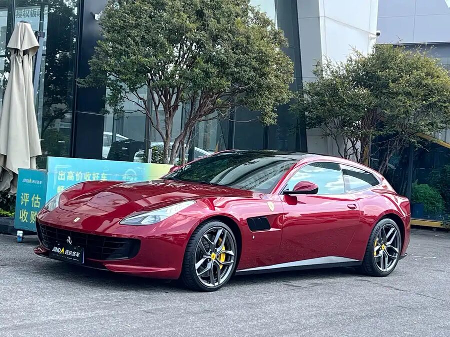 Ferrari GTC4Lusso, 2018 — фото продавца с che168