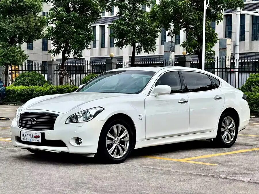 Infiniti Q70, 2014 — фото продавца с che168