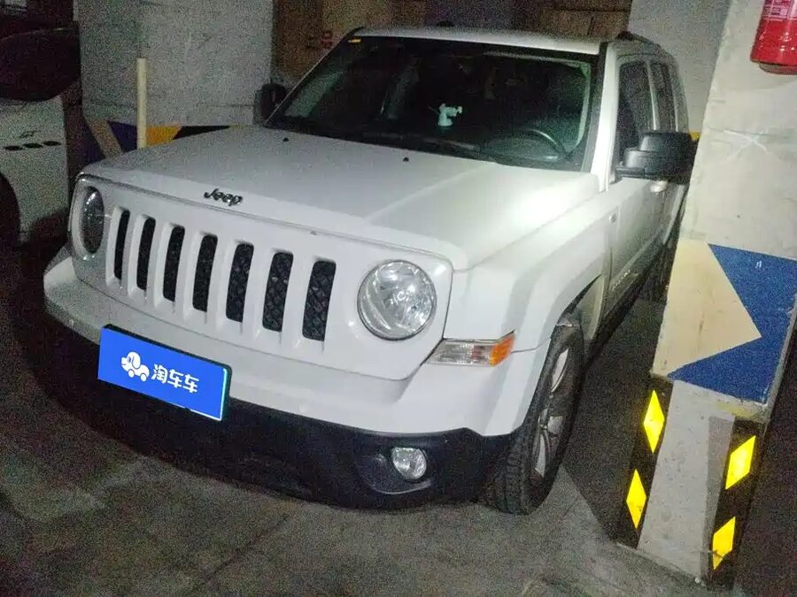 Jeep Patriot, 2012 — фото продавца с che168