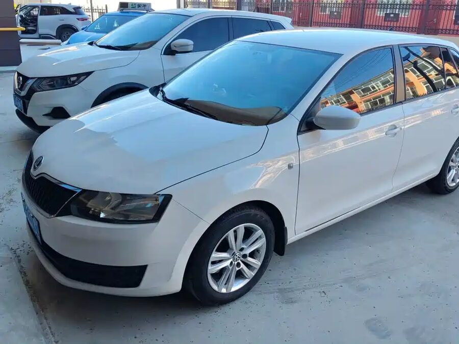 Skoda Rapid Spaceback, 2014 — фото продавца с che168
