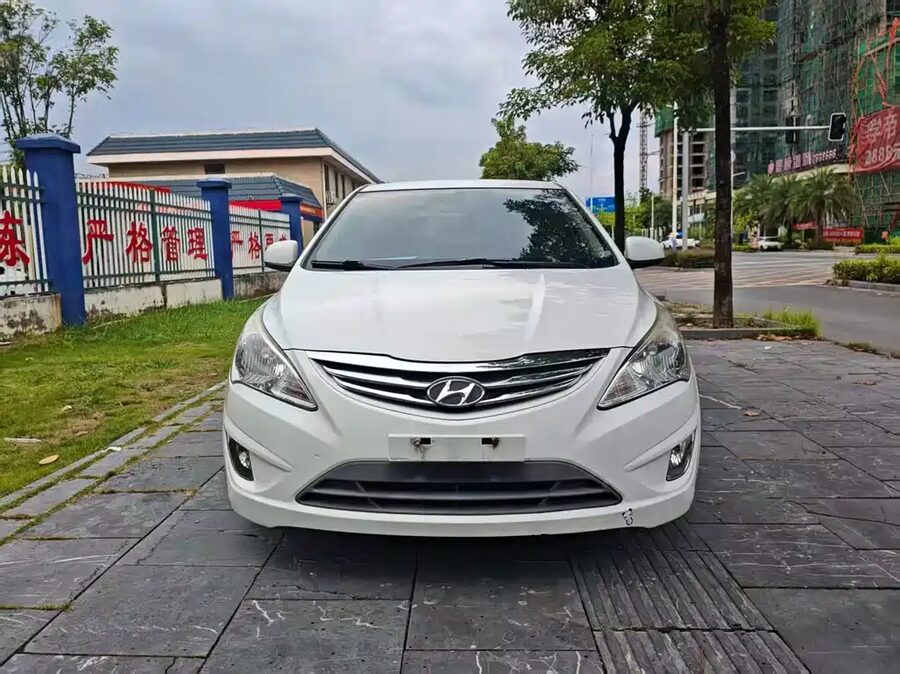 Hyundai Verna, 2013 — фото продавца с che168