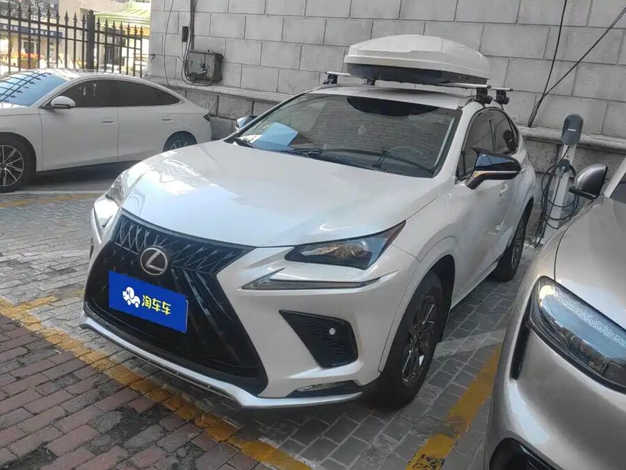 Lexus NX, 2017 — фото продавца с che168