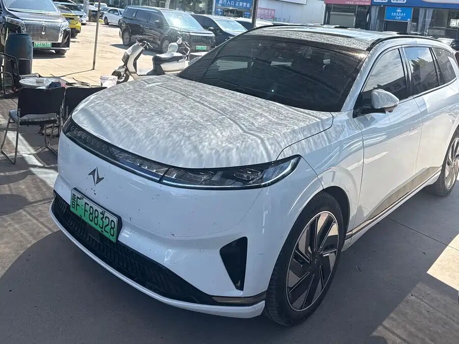 eπ eπ008, 2025 — фото продавца с che168