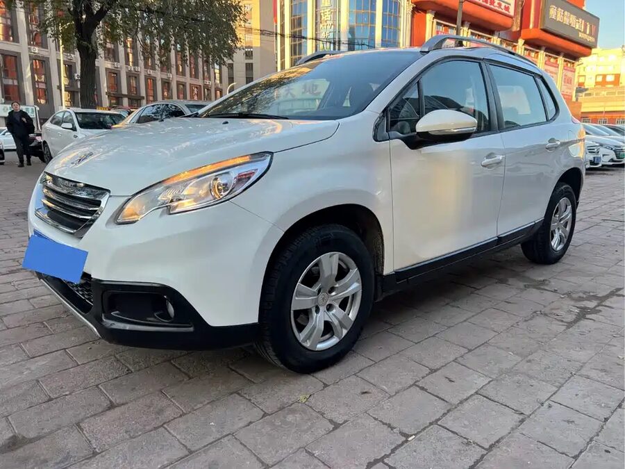Peugeot 2008, 2015 — фото продавца с che168