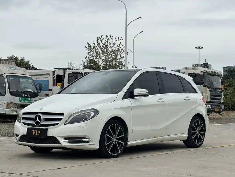 Mercedes-Benz B-Class, 2013 — фото продавца с che168